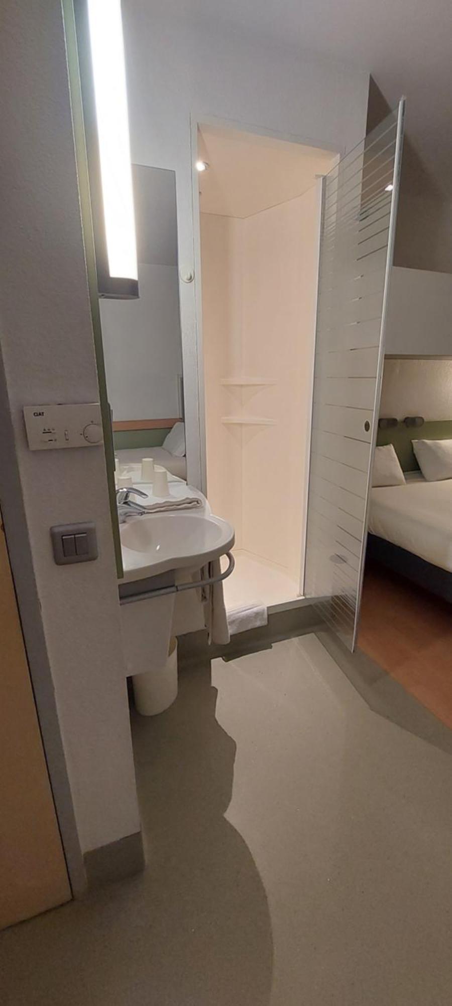 Ibis Budget Issoire Exterior foto