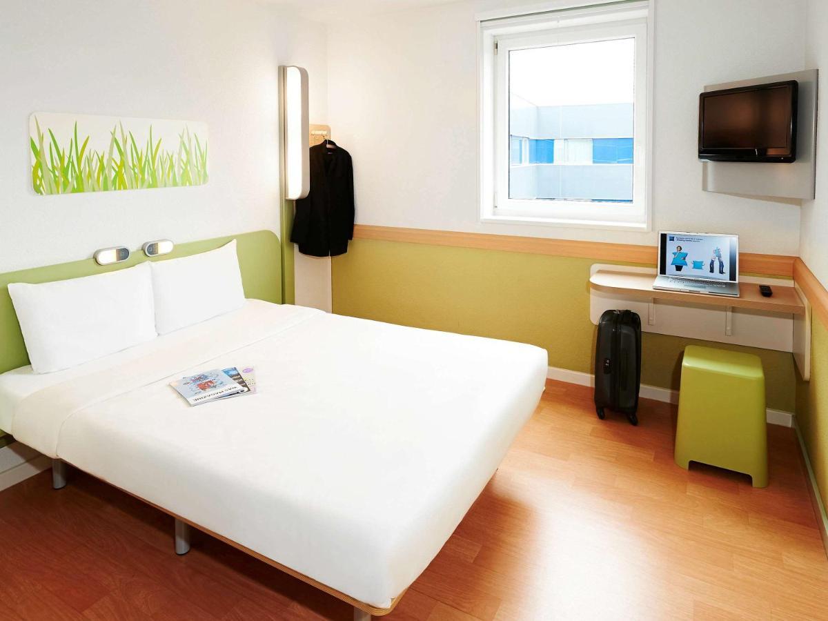 Ibis Budget Issoire Exterior foto